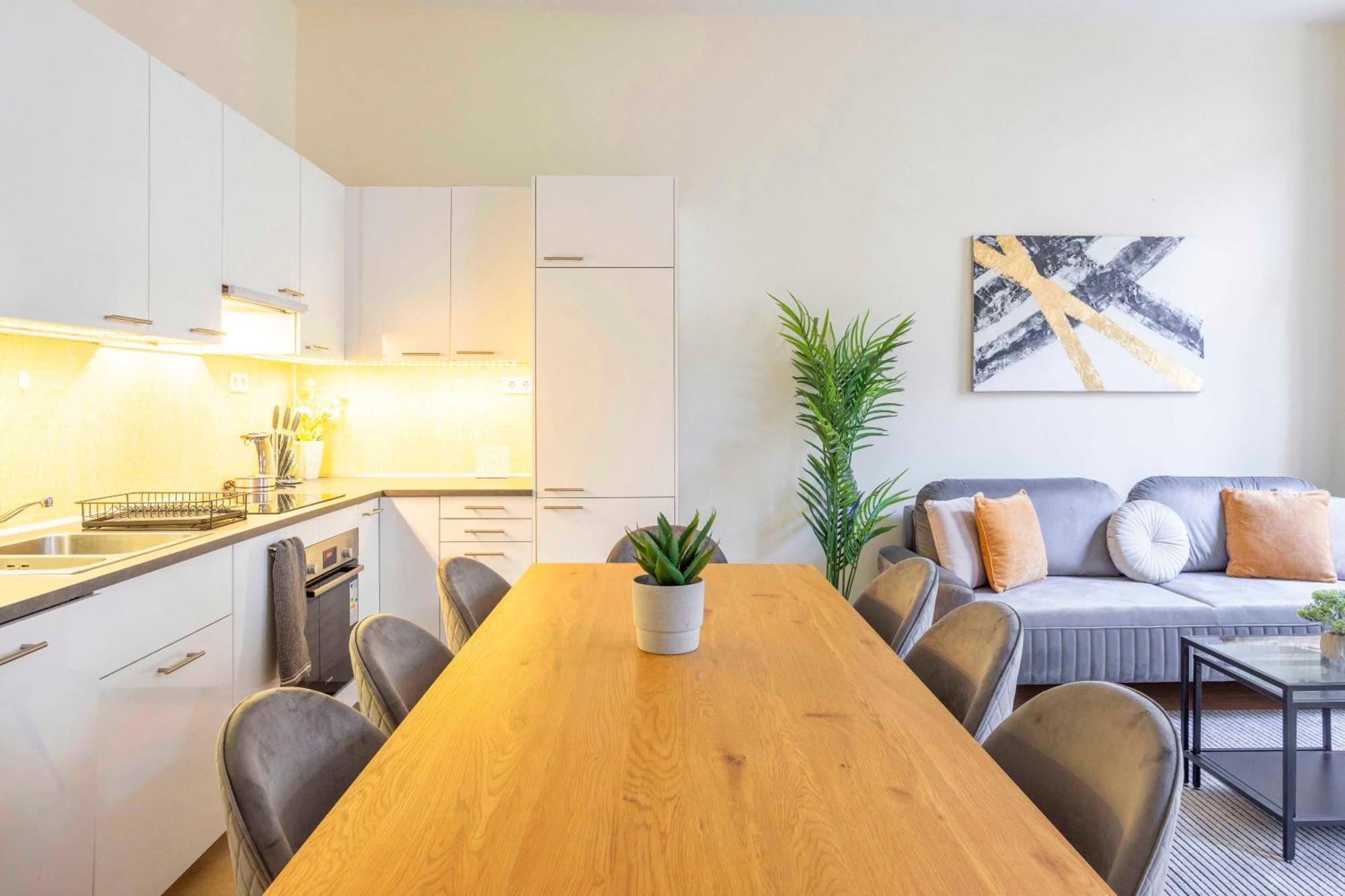 Exclusive & Spacious Central Residence W/ 4Bedrm 2Bathrm Budapest Exteriör bild